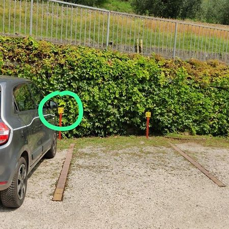 Appartamento Nelly - Per 4 Persone - Caray Park - Sale Marasino - Lago D'Iseo Marone Dış mekan fotoğraf